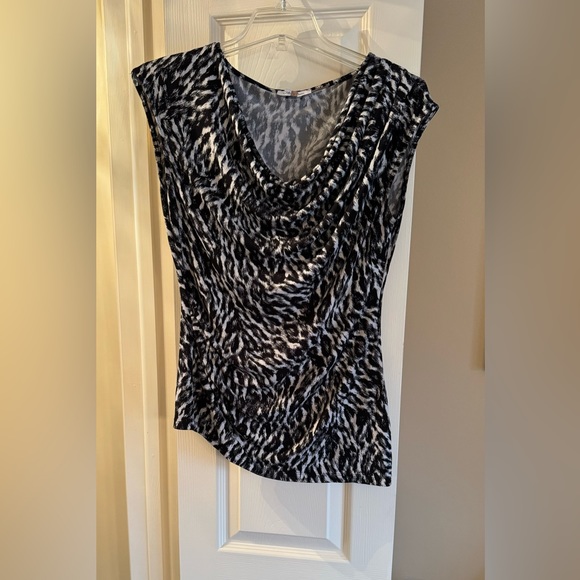 Calvin Klein top - Picture 2 of 3